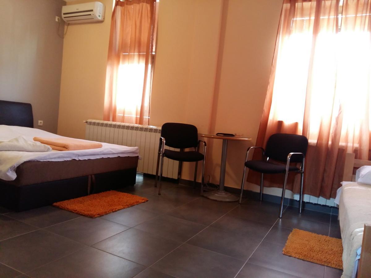 Hotel Bela Ruza Bělehrad Exteriér fotografie